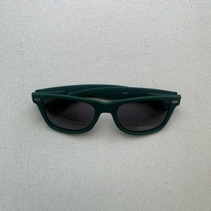 ‘Matte’ sunglasses in Grün🧤